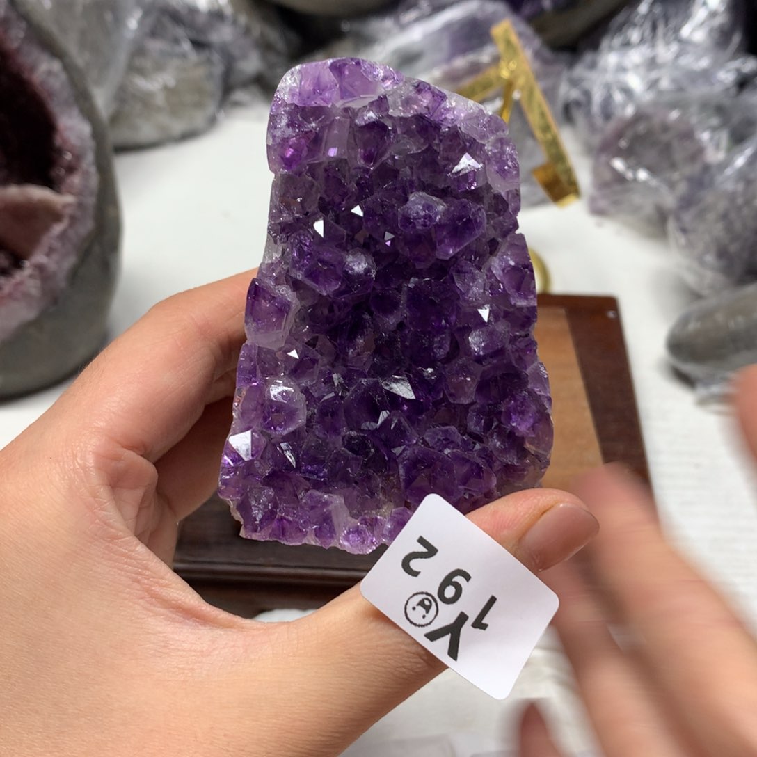 水晶摆件未镶嵌水晶