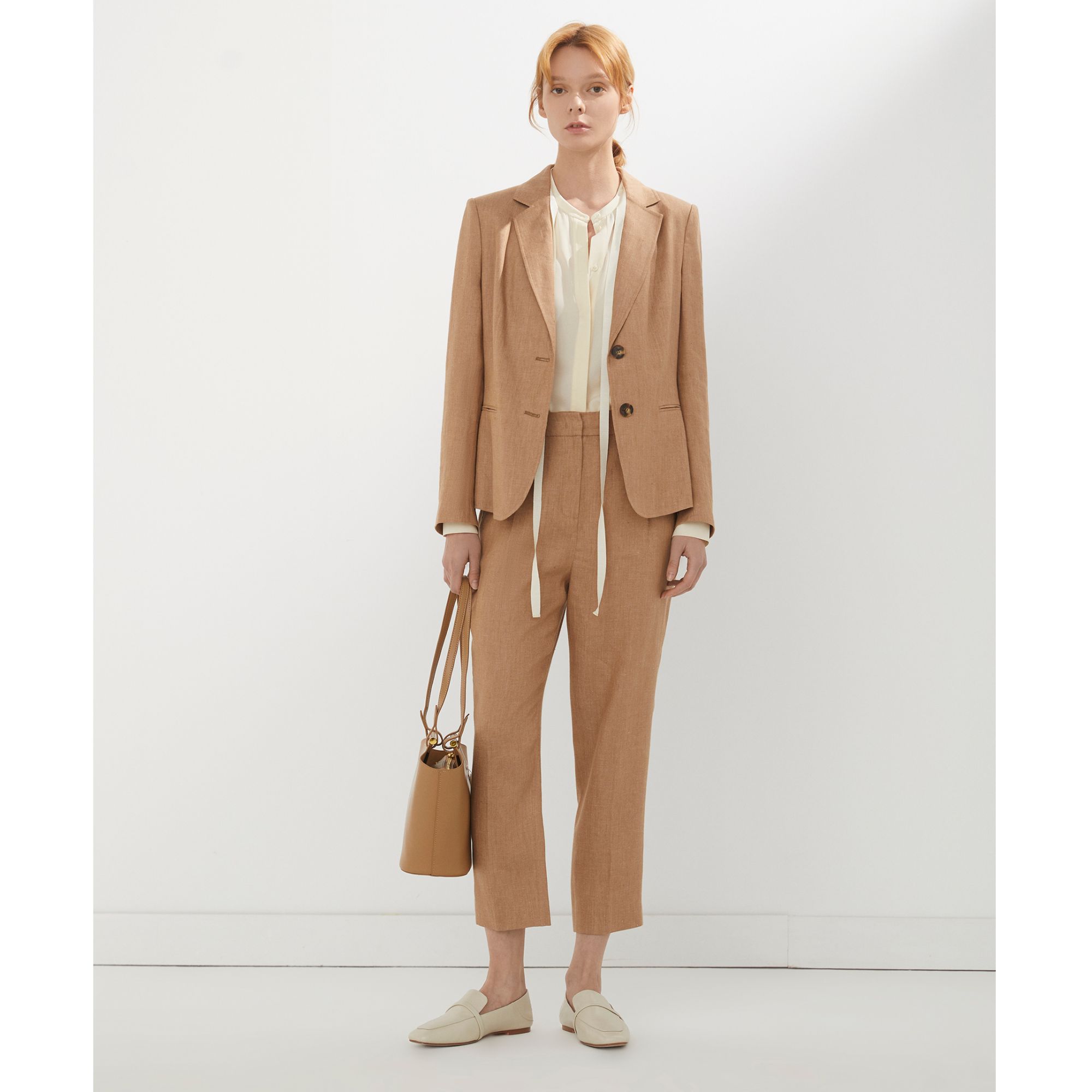 莫笙春季气质时尚休闲设计师职业秋冬通勤女装西服正装