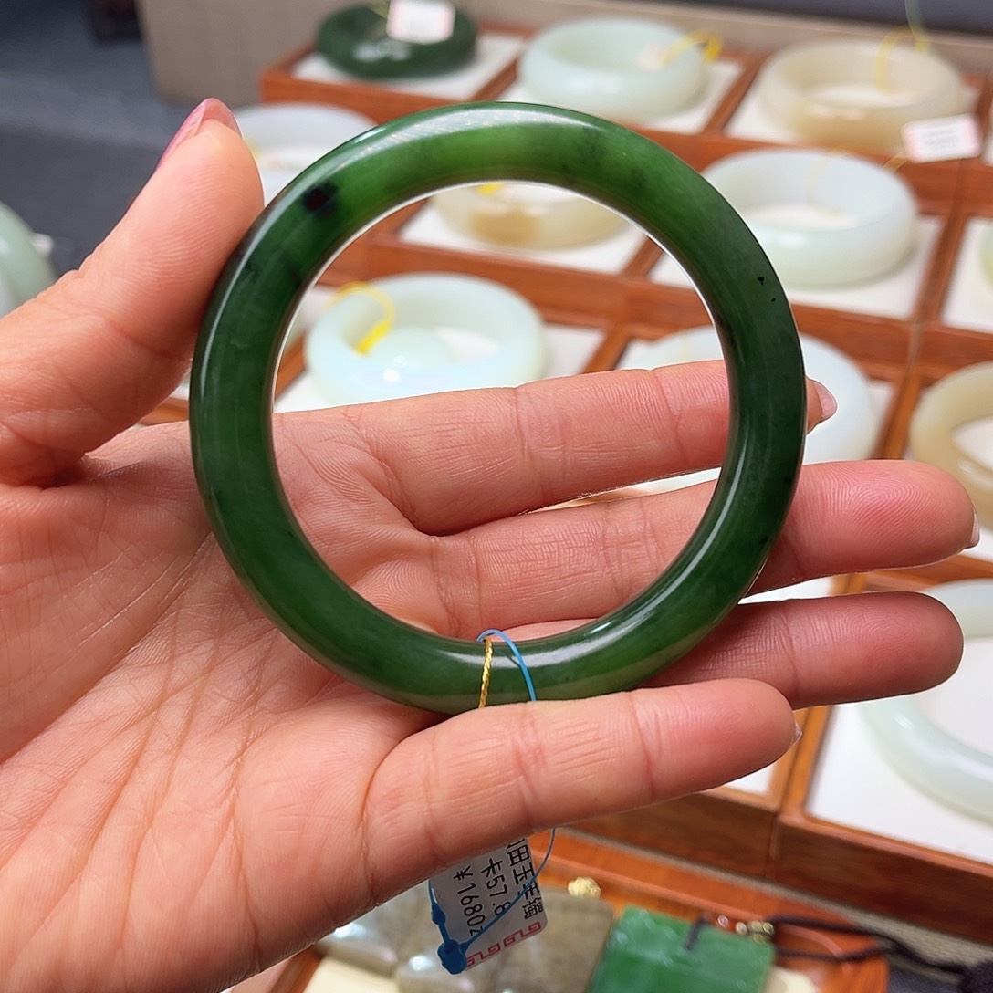 和田玉未镶嵌手镯57.8