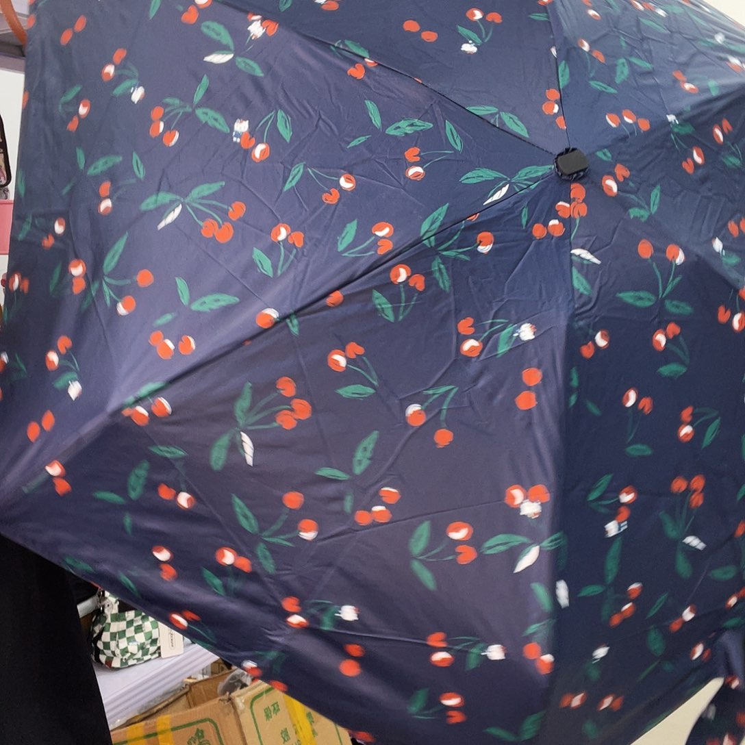 PU化妆包等产品和产品