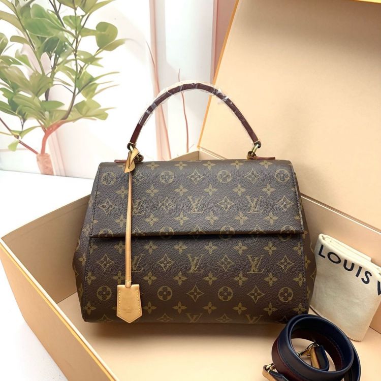 95新/路易威登/C535210913/包包