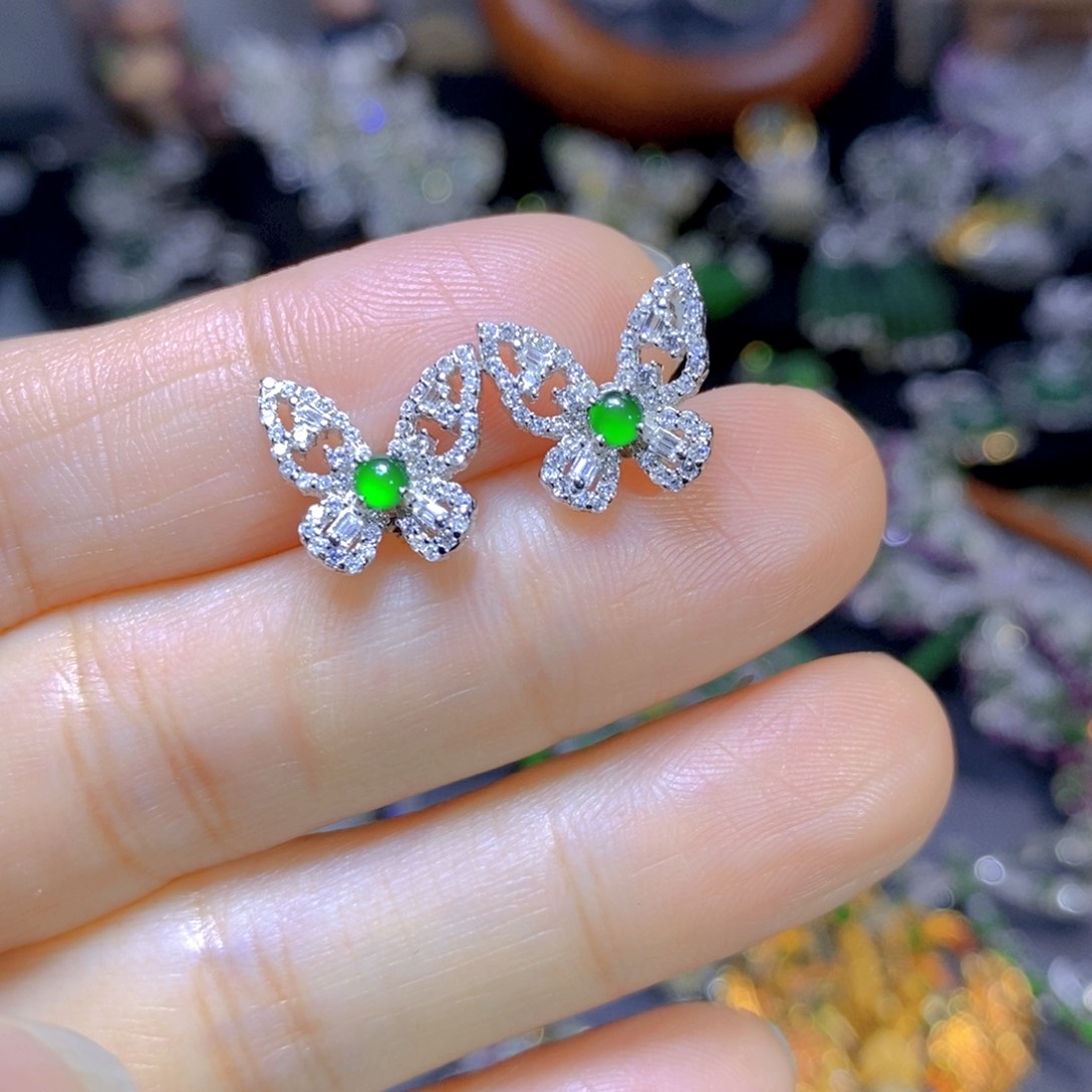 翡翠颈饰银S925镶嵌天然翡翠