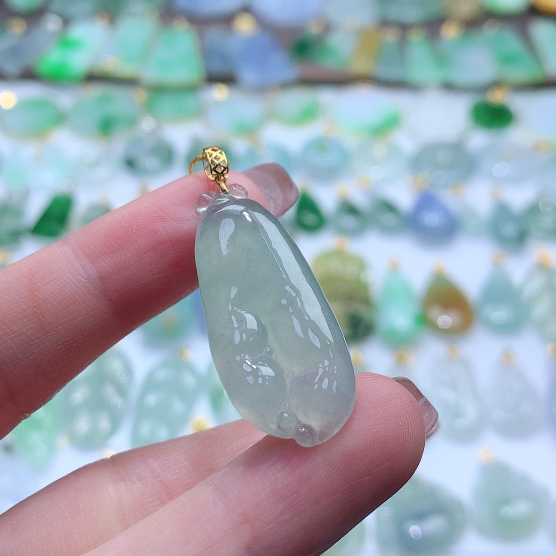 翡翠颈饰未镶嵌翡翠