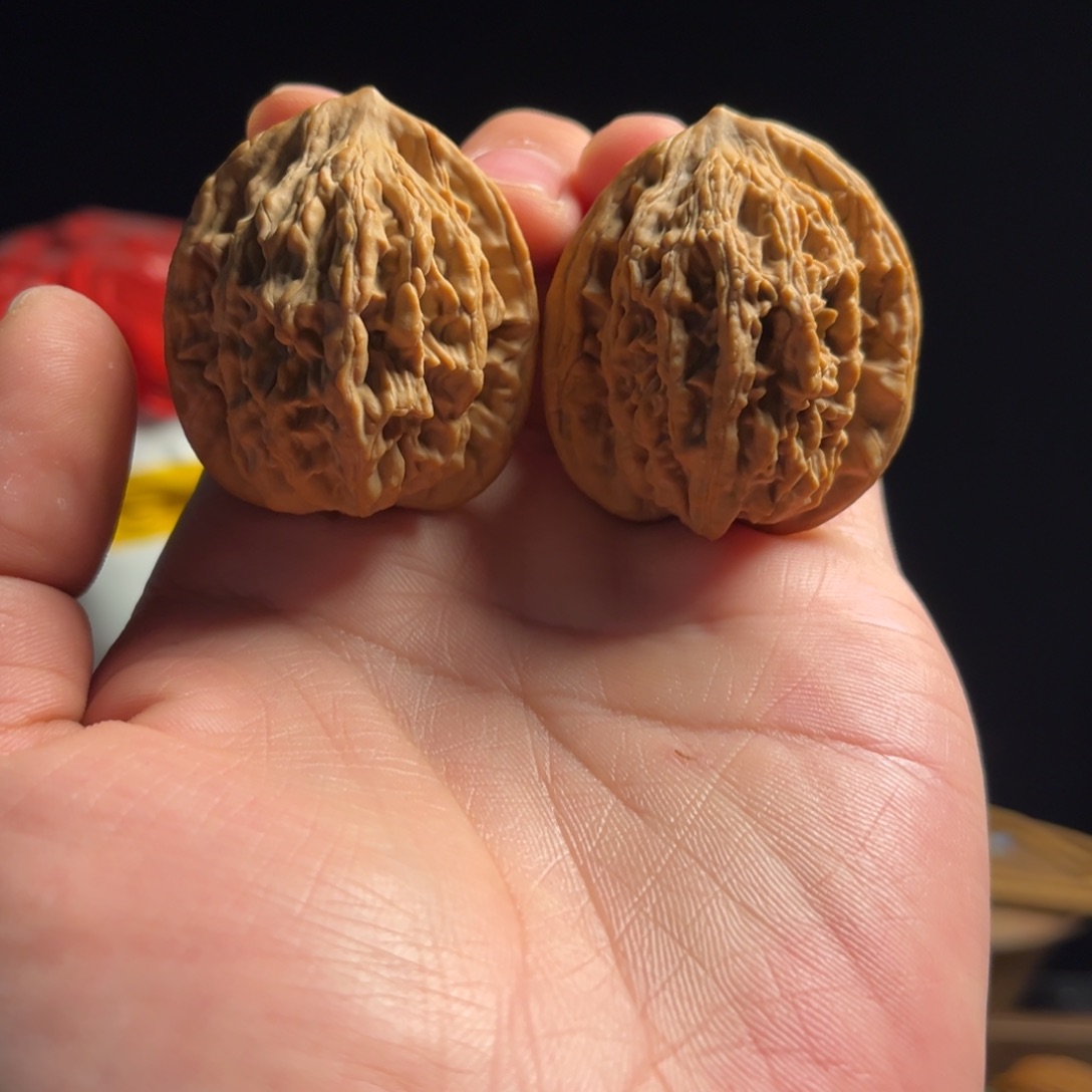 文玩核桃吊坠39虎头