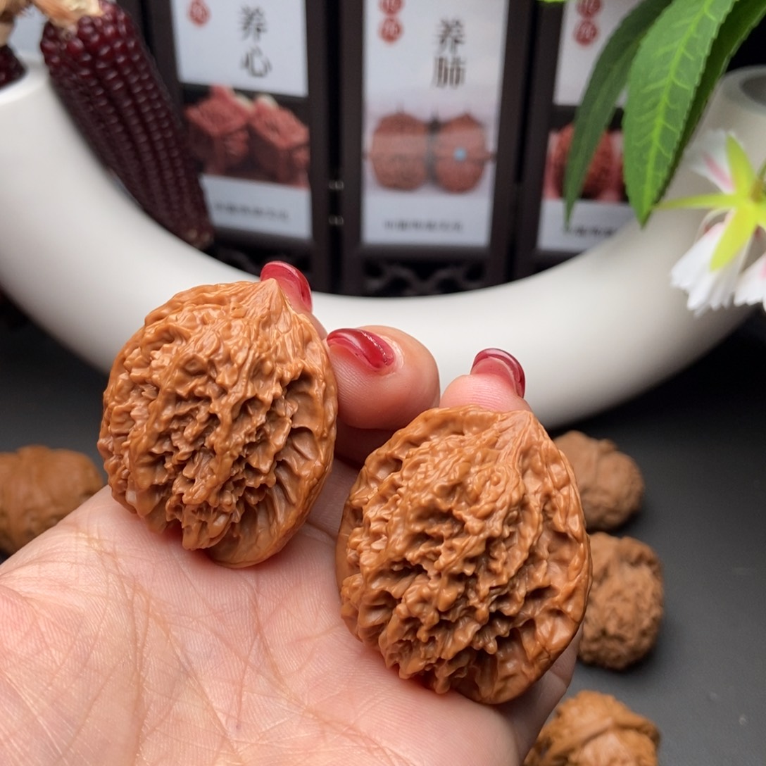 文玩核桃把件满天星狮子头