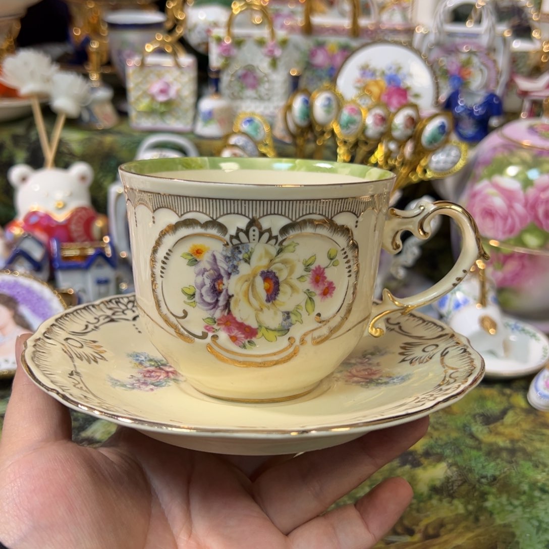 摆件鹿与海陶瓷家居用品有限公司