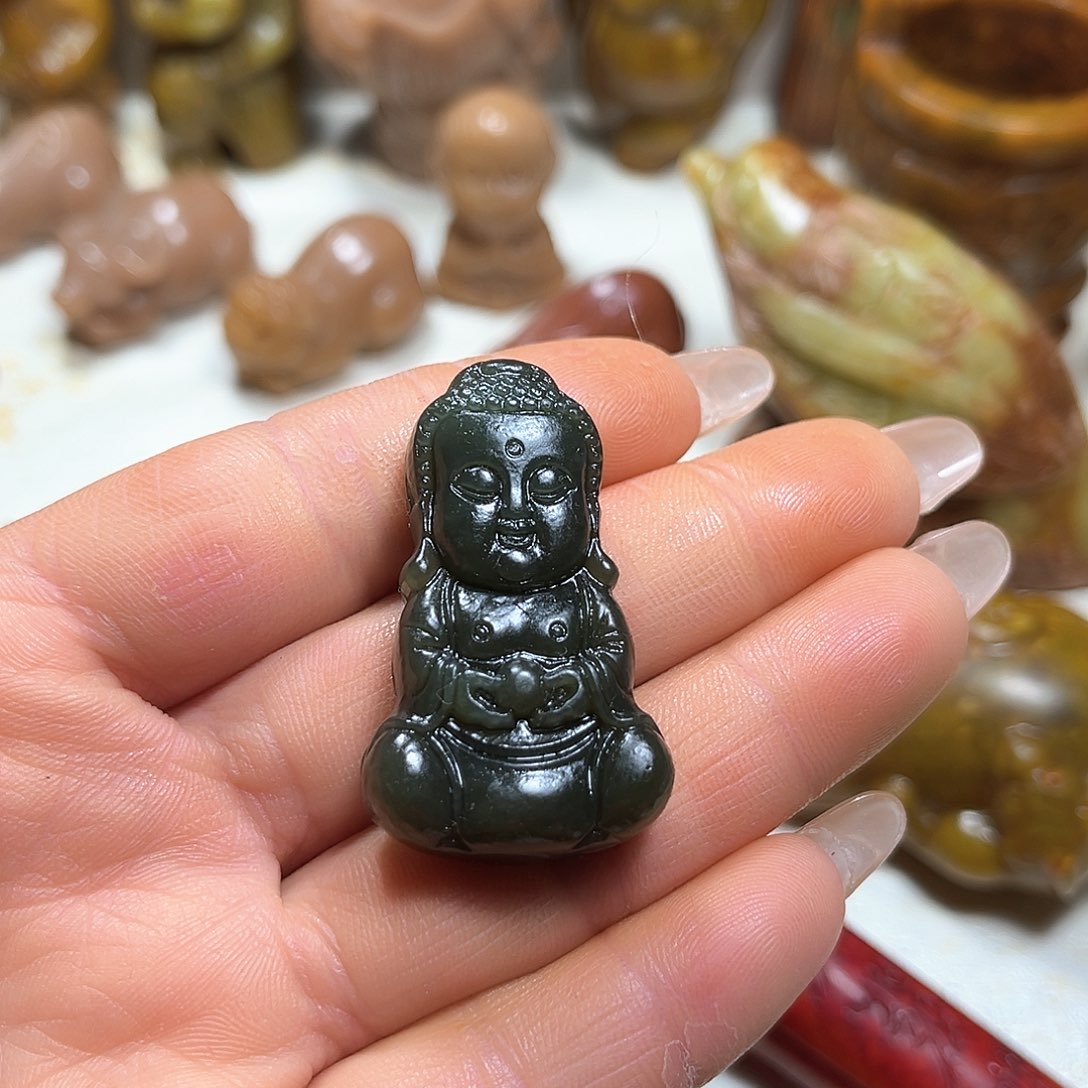 白玉菩提吊坠白玉菩提吊坠