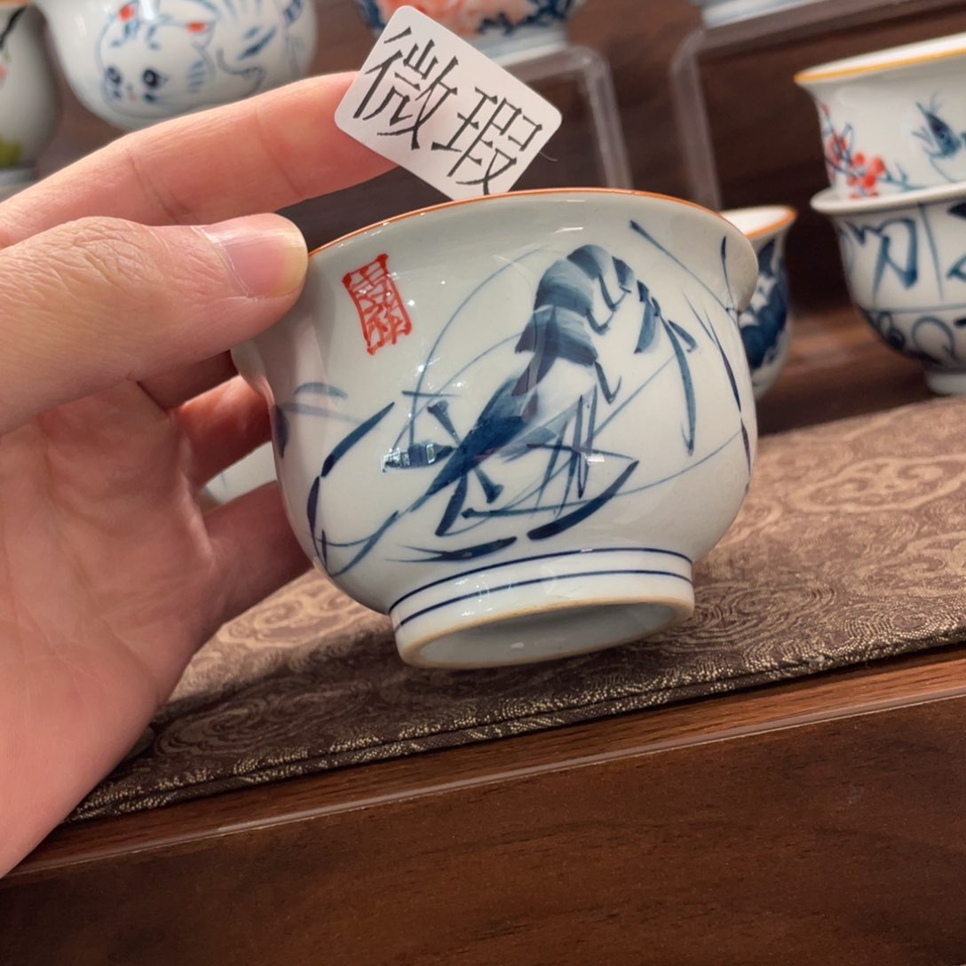 釉下手绘茶具微瑕