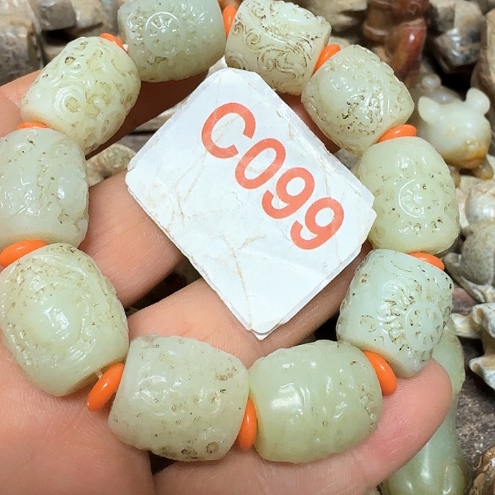 和田玉颈饰未镶嵌