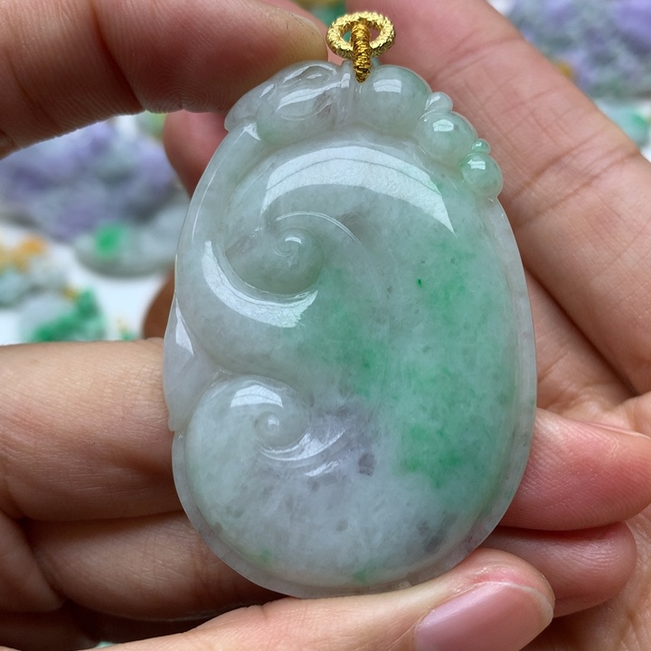 翡翠颈饰未镶嵌翡翠