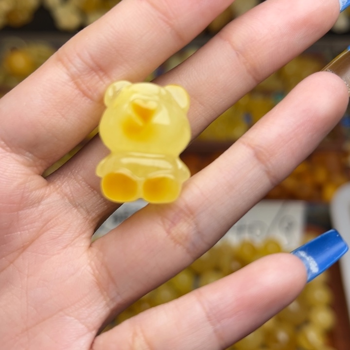 风***节蜜蜡未镶嵌珠宝奇石天然蜜蜡俏色小熊微微瑕拍2库存