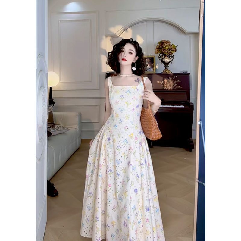 LAOXIAO『秋日万花筒』法式气质碎花设计感优雅吊带收腰连衣裙185