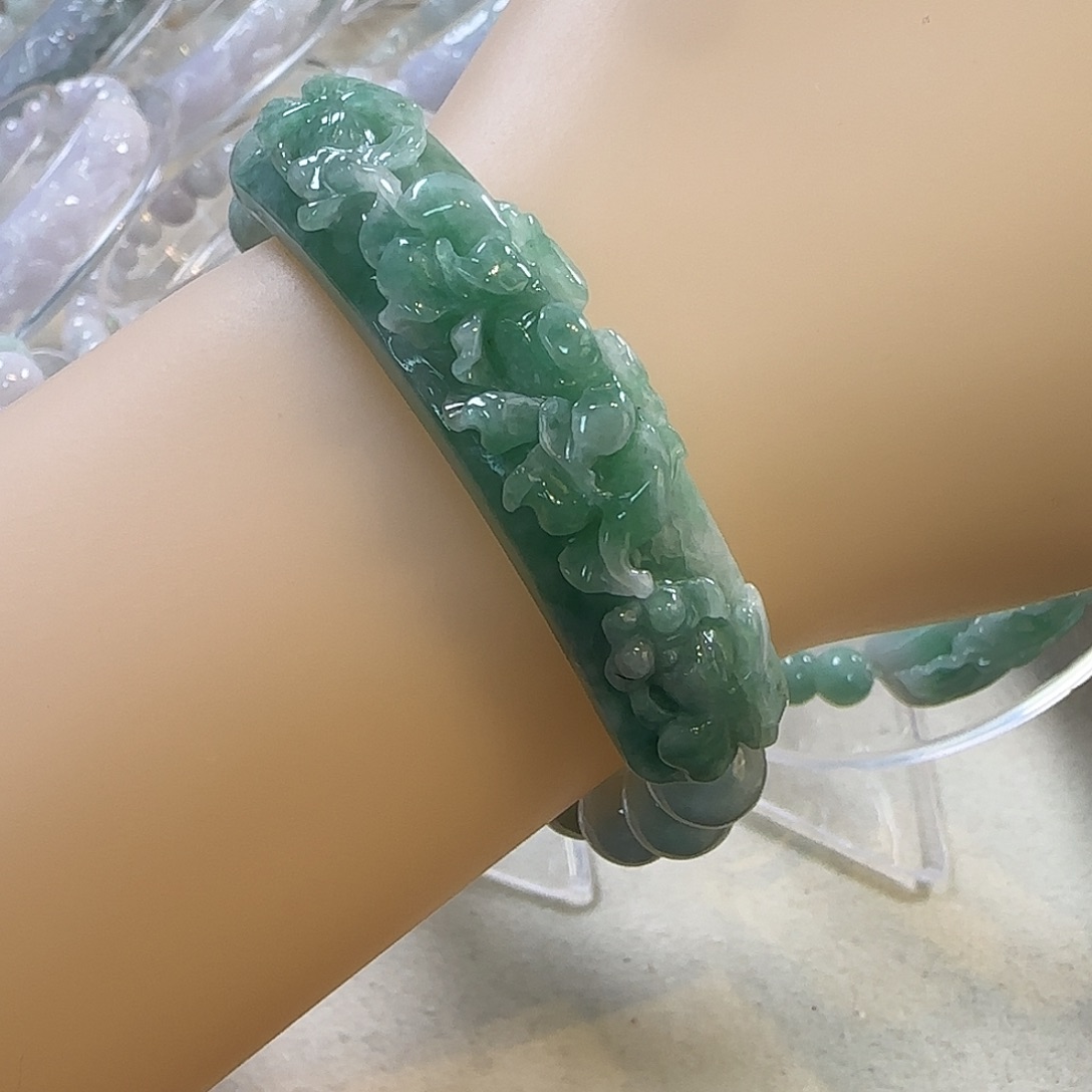 颈饰未镶嵌翡翠手牌