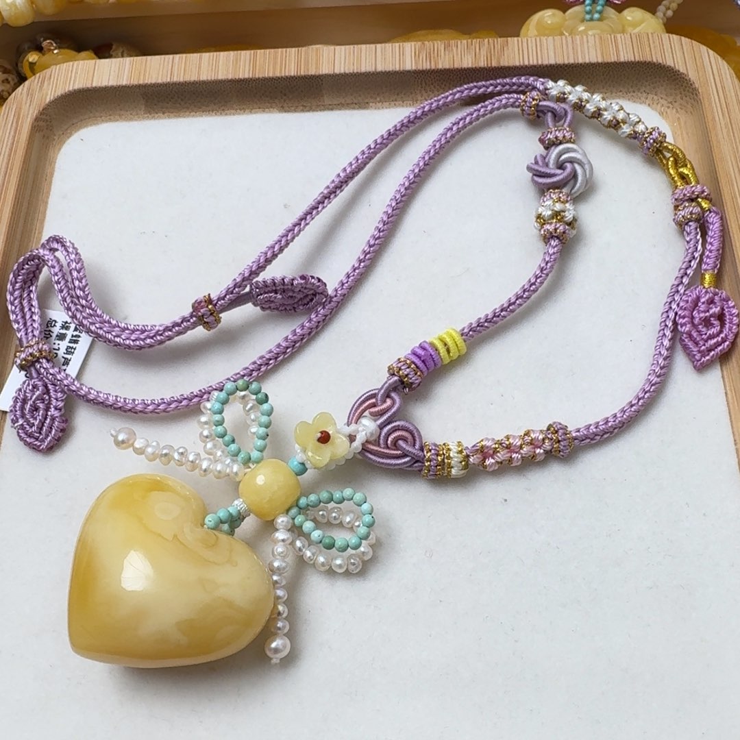 蜜蜡吊坠(赠链)未镶嵌无*恼