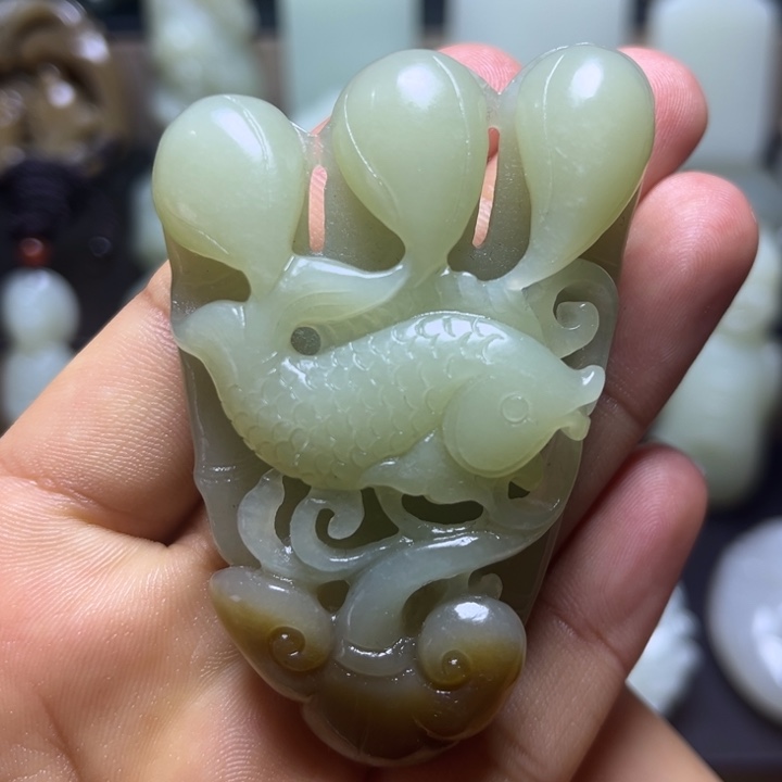 和田玉未镶嵌颈饰