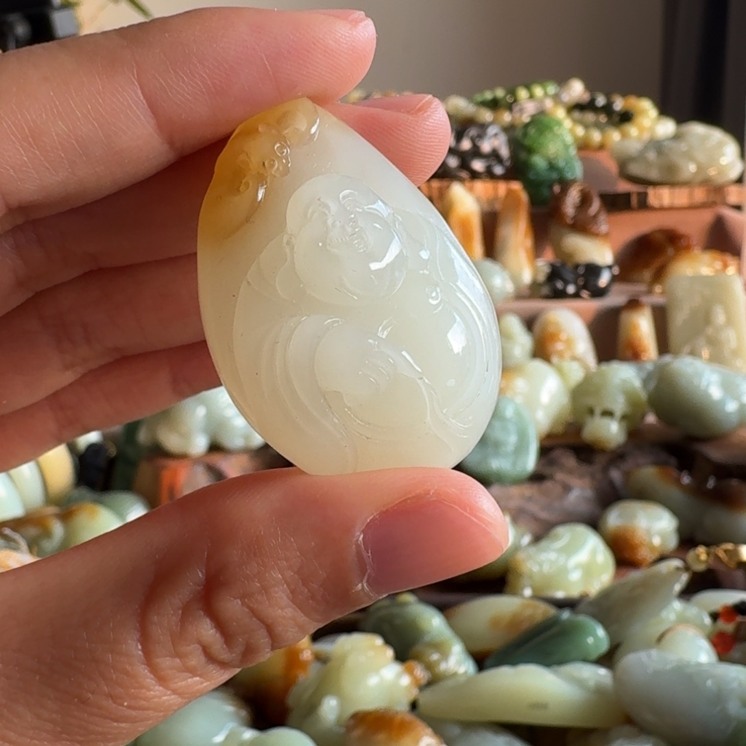 和田玉（糖玉）未镶嵌颈饰