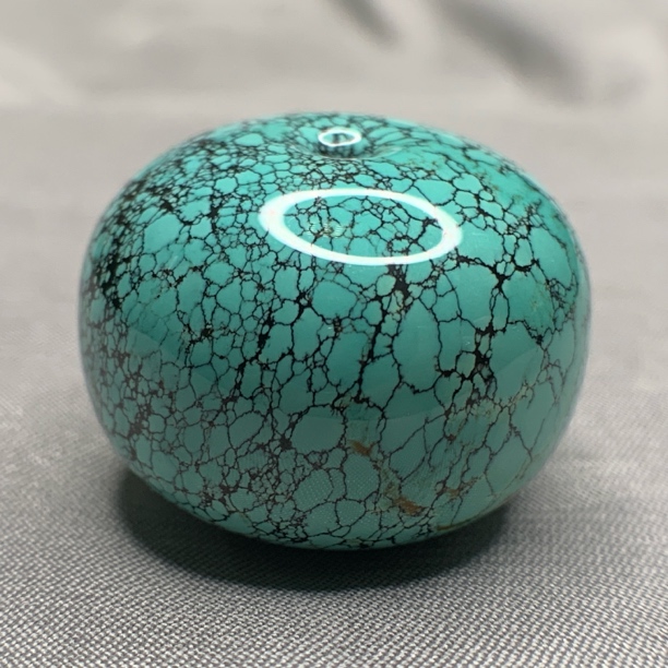 绿松石水草网花墩子，尺寸28.4x20.7mm重28克
