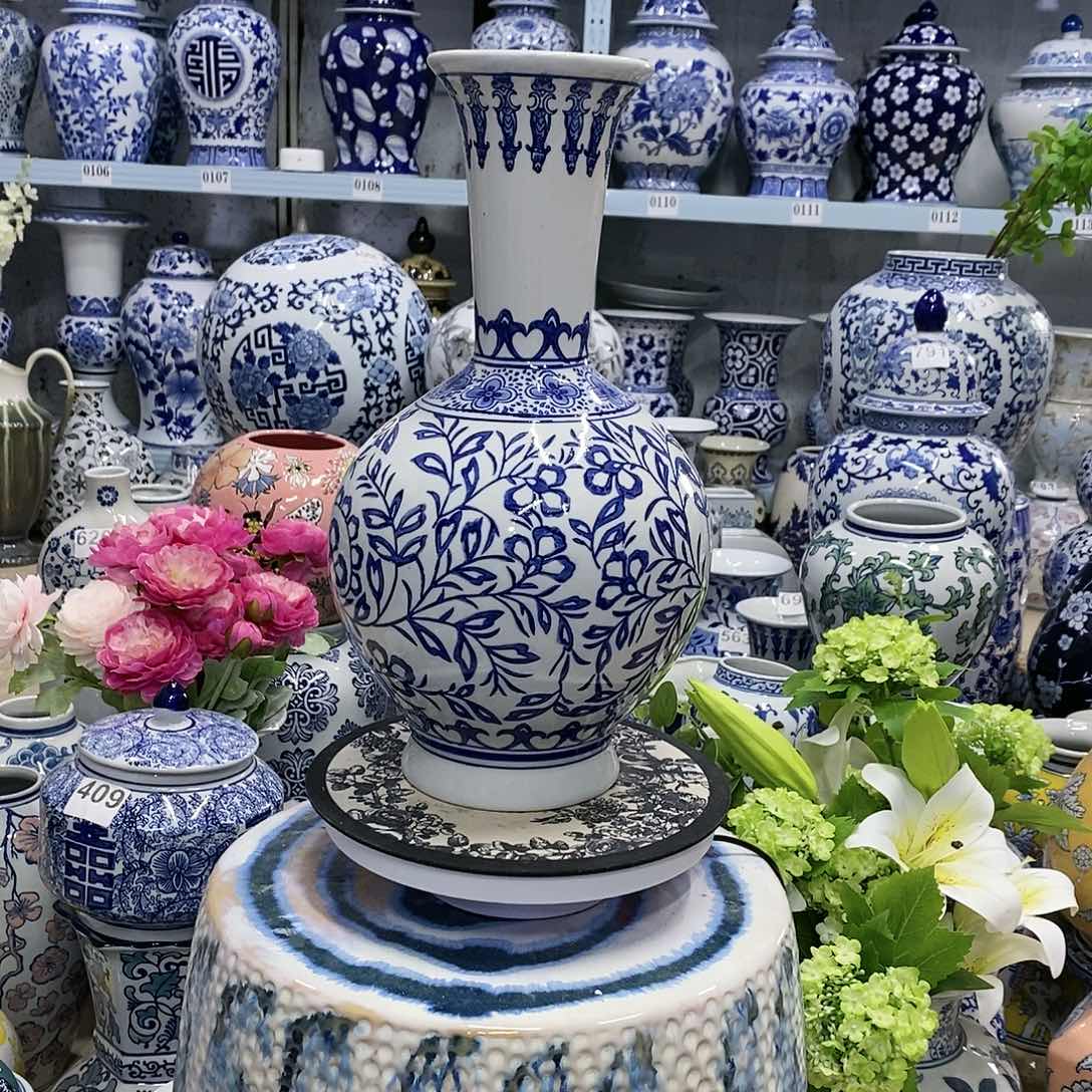 【闪购商品】摆件舔屏瓶瓷器摆件…………………………