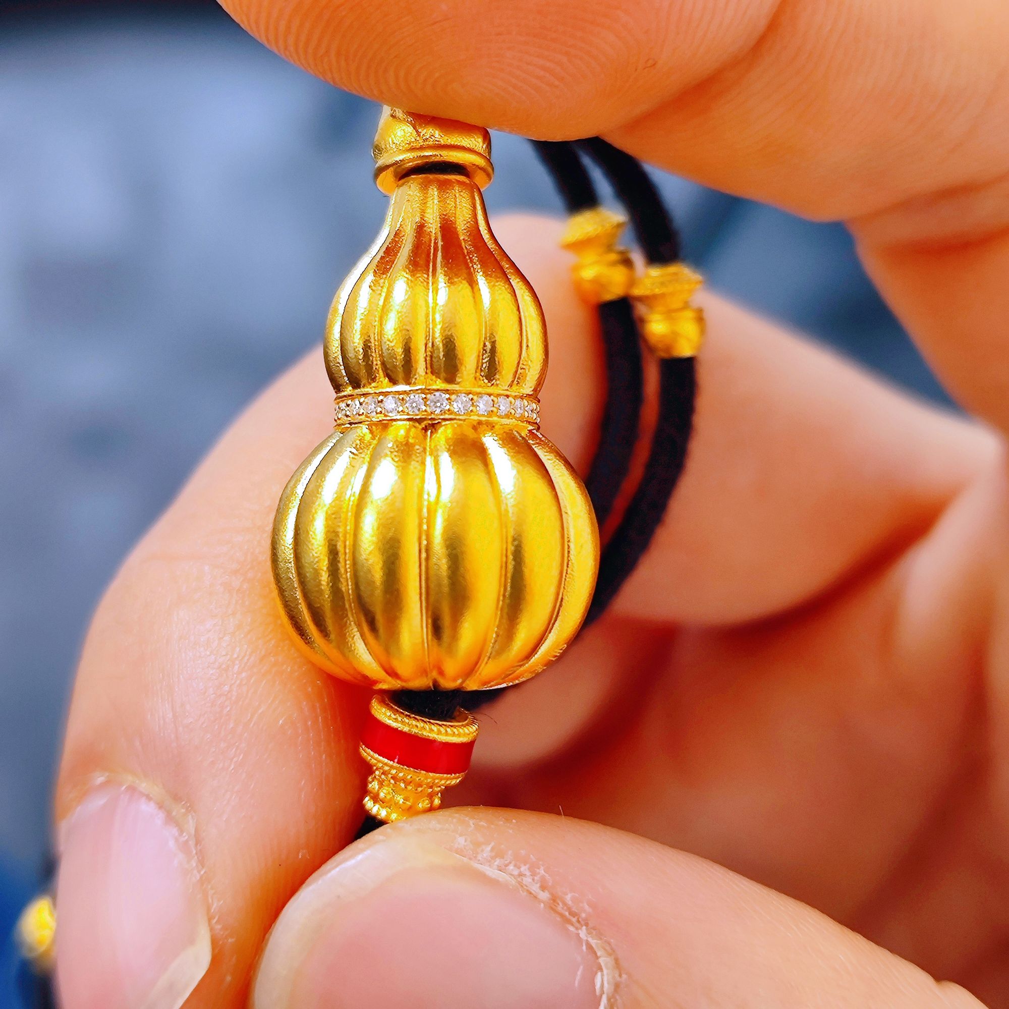  (九梵山海金)足金古法精工葫芦手把件黄金鎏彩锆石镶嵌葫芦