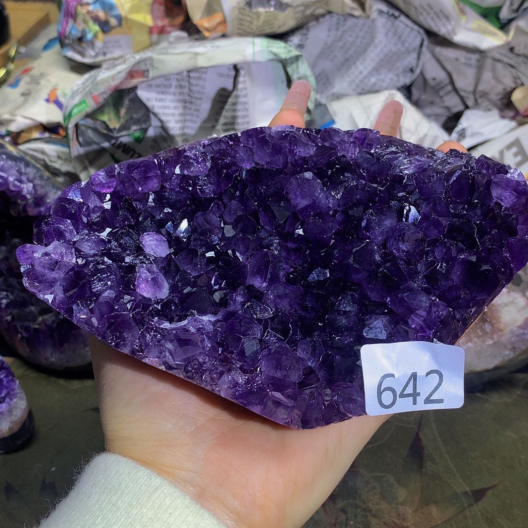 紫晶大型摆件（非配饰）未镶嵌