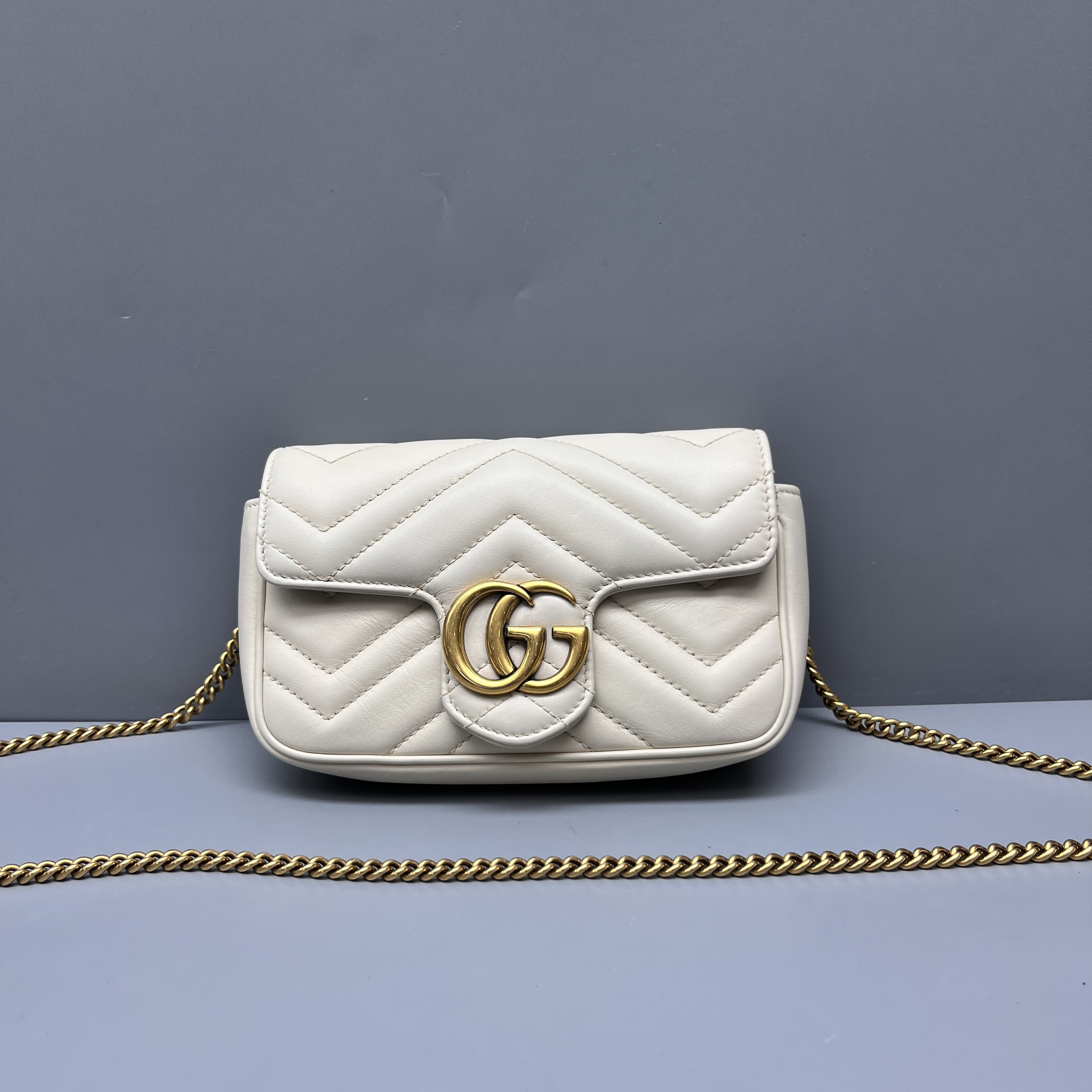 95新 GUCCI/古驰 白色marmont mini链条包  尺寸16*10 SV18114