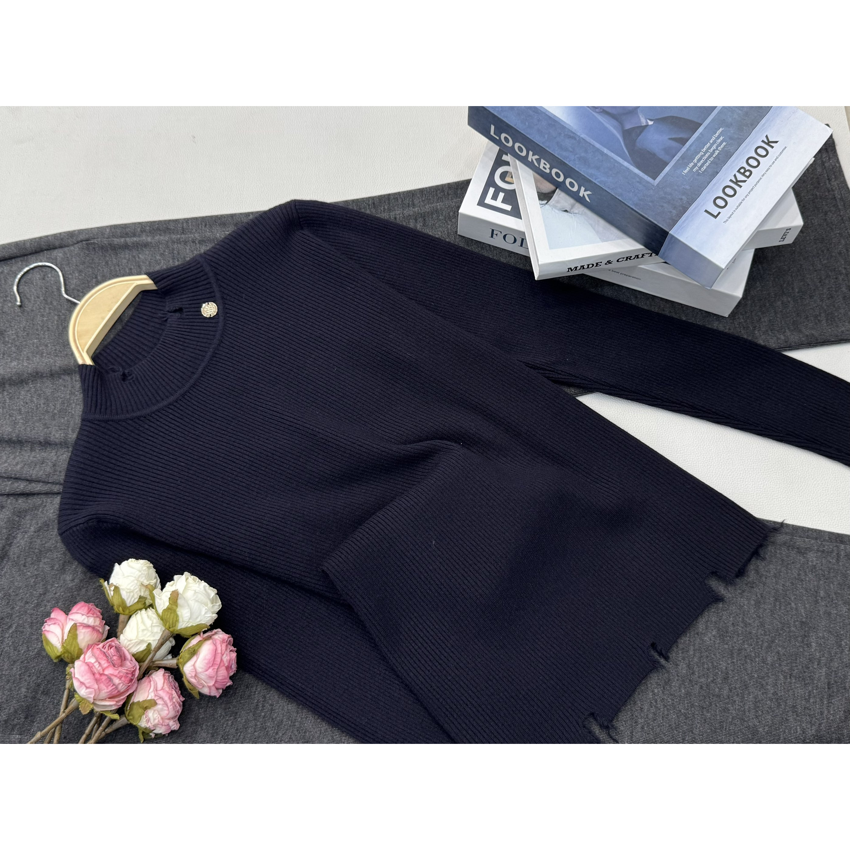 【藏蓝色设计感套头】秋冬新款时尚长袖针织上衣QC6024