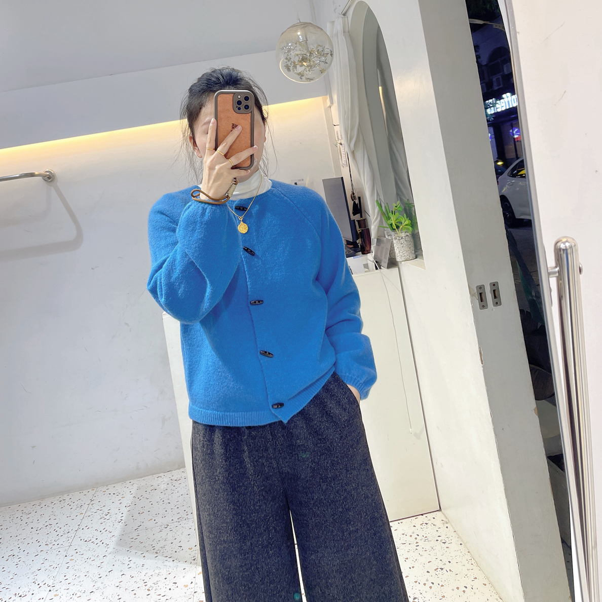 韩系简约小木扣针织开衫宽松显瘦洋气9763