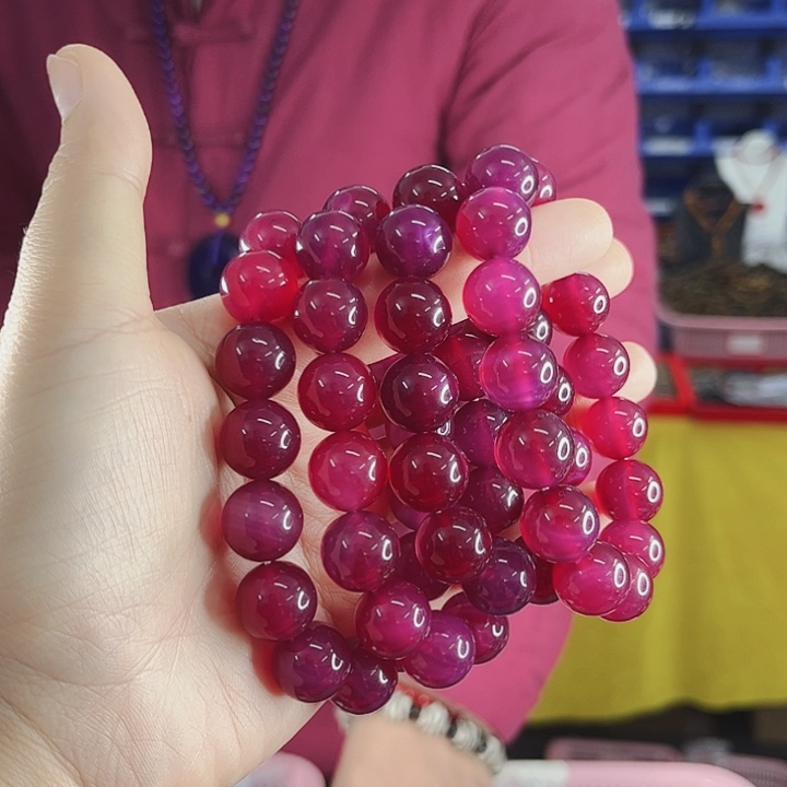 玛瑙手链未镶嵌T19红龙参卡14左右发其一