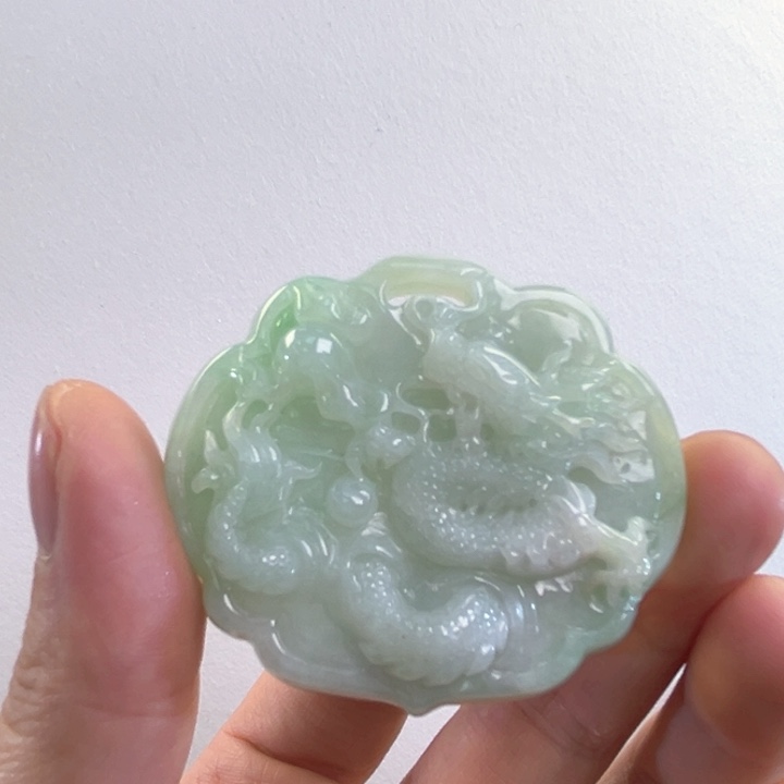 翡翠吊坠(赠链)未镶嵌代编织