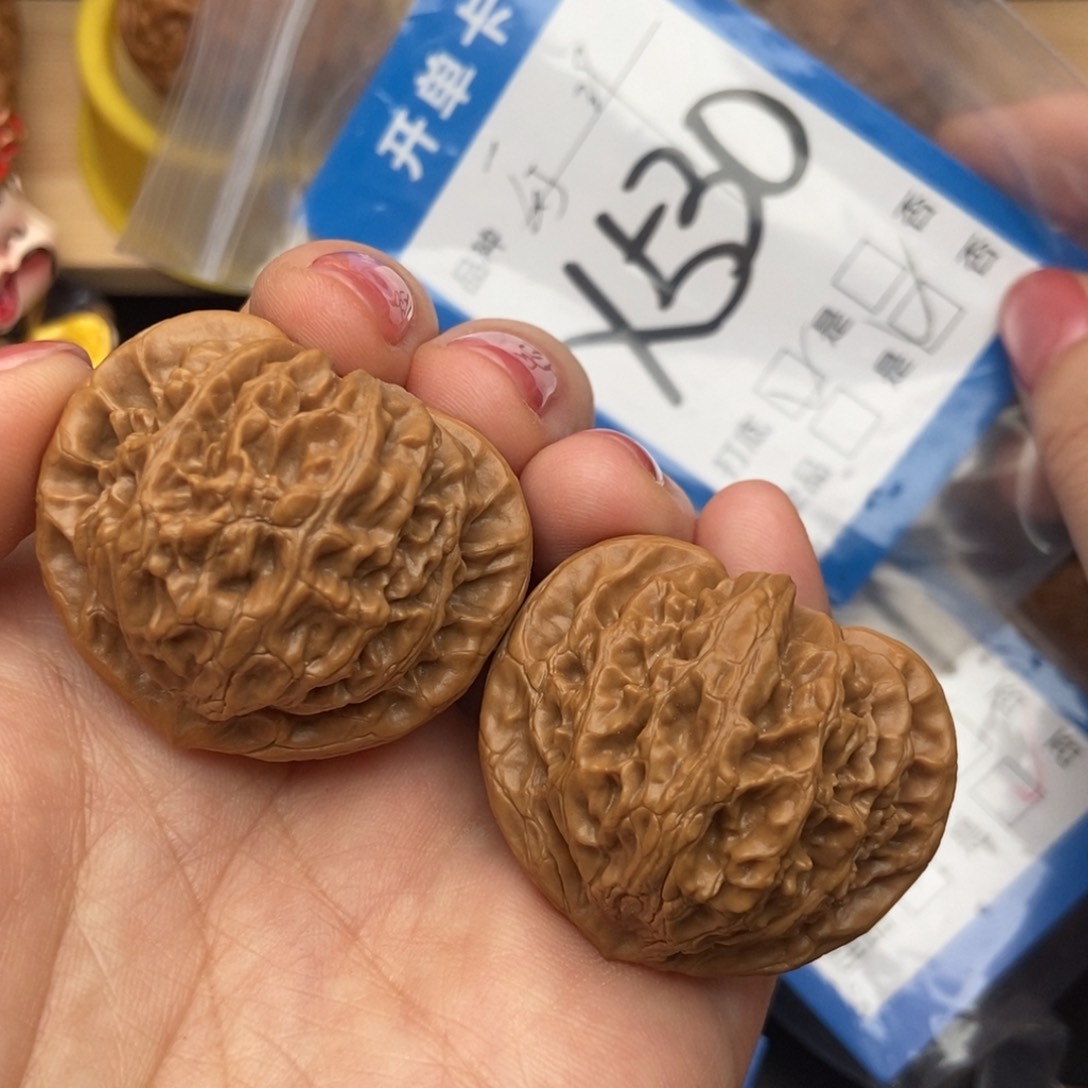 桃核吊坠核桃宫灯