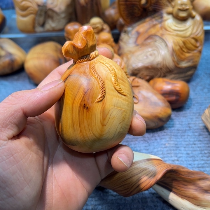 l***z柏木（崖柏）陈化老料手串把件 