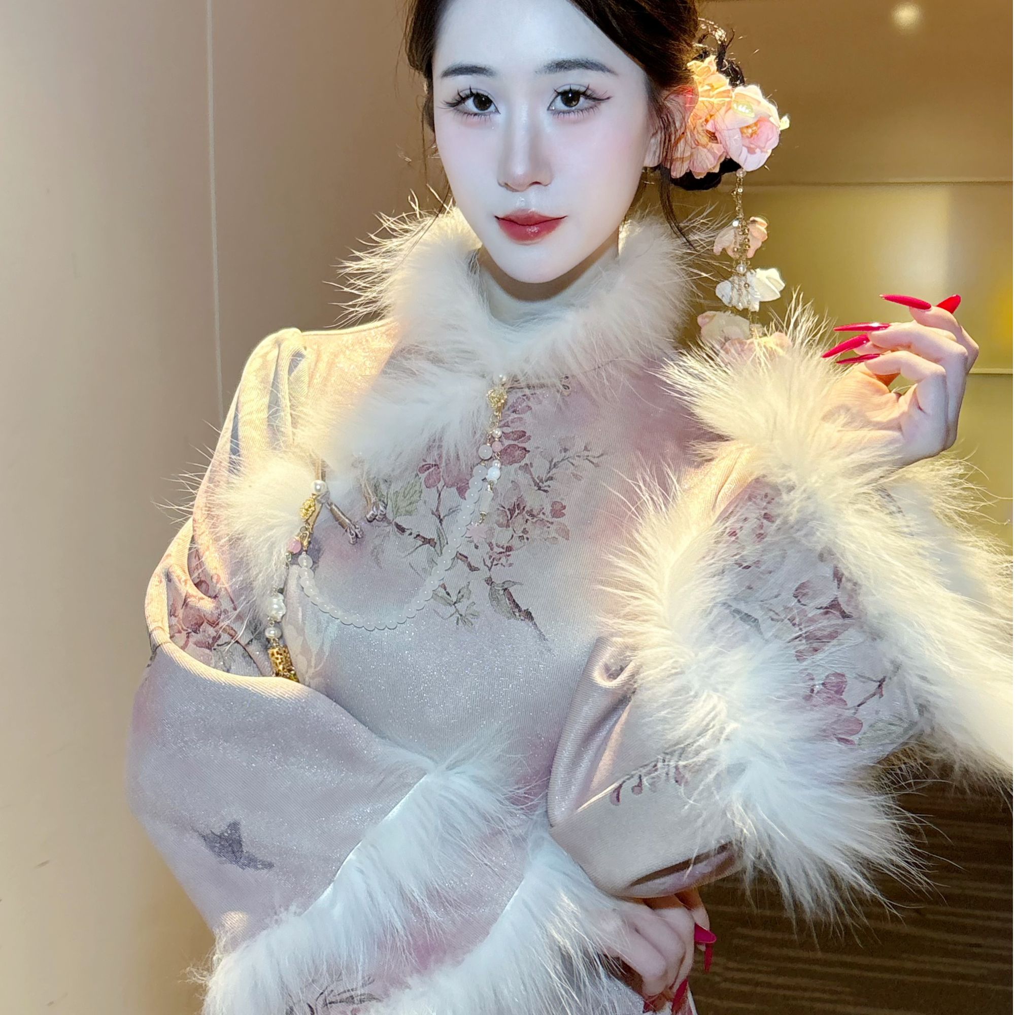 LHMknk1画报夫人原创自制新中式国风秋冬珠光旗袍 闪耀粉仙倒大袖