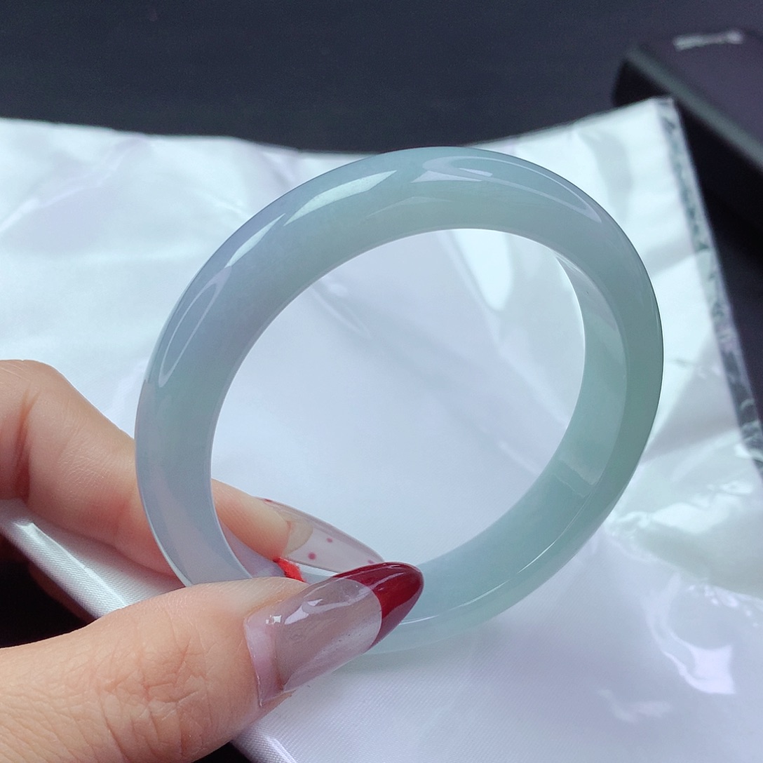 【闪购商品】翡翠手镯未镶嵌a 12800