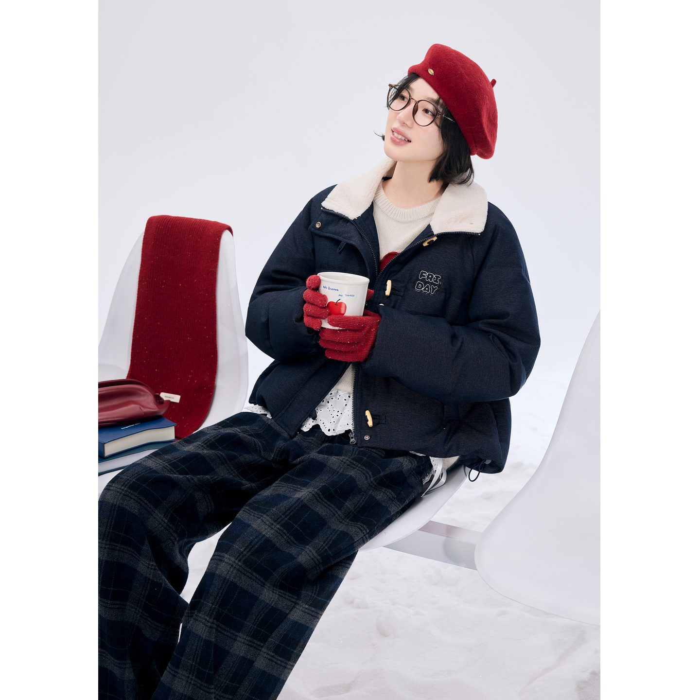 紫涵短款羊羔绒翻领羽绒服女2025年冬季新款鸭绒外套Z5Z11RS601