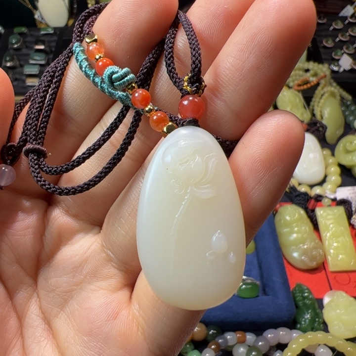 和田玉（白玉）颈饰未镶嵌米达吊坠