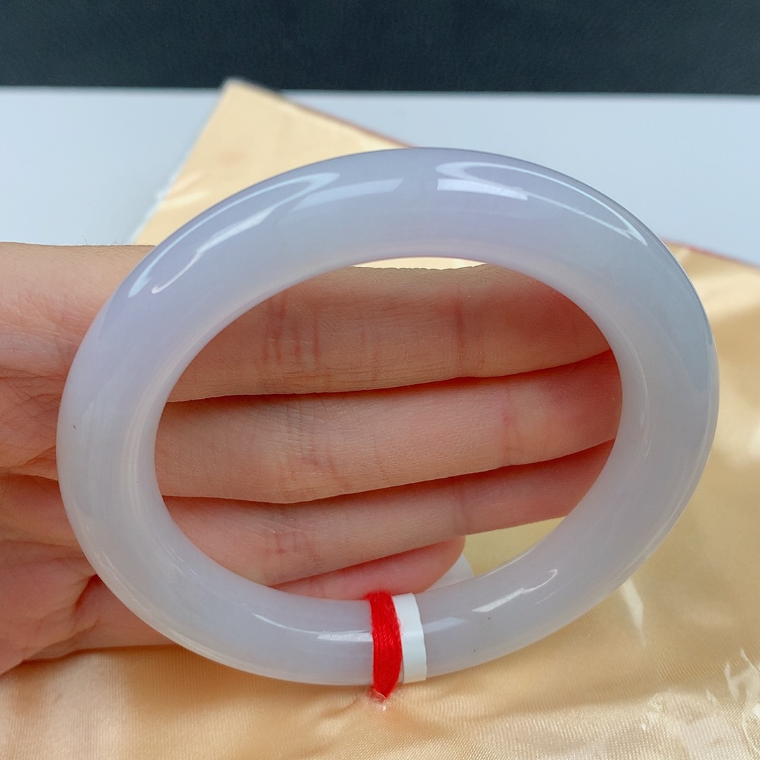 翡翠手镯未镶嵌55.6胖圆条粉调胶润