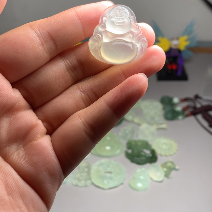 岫玉未镶嵌吊坠(不含链)