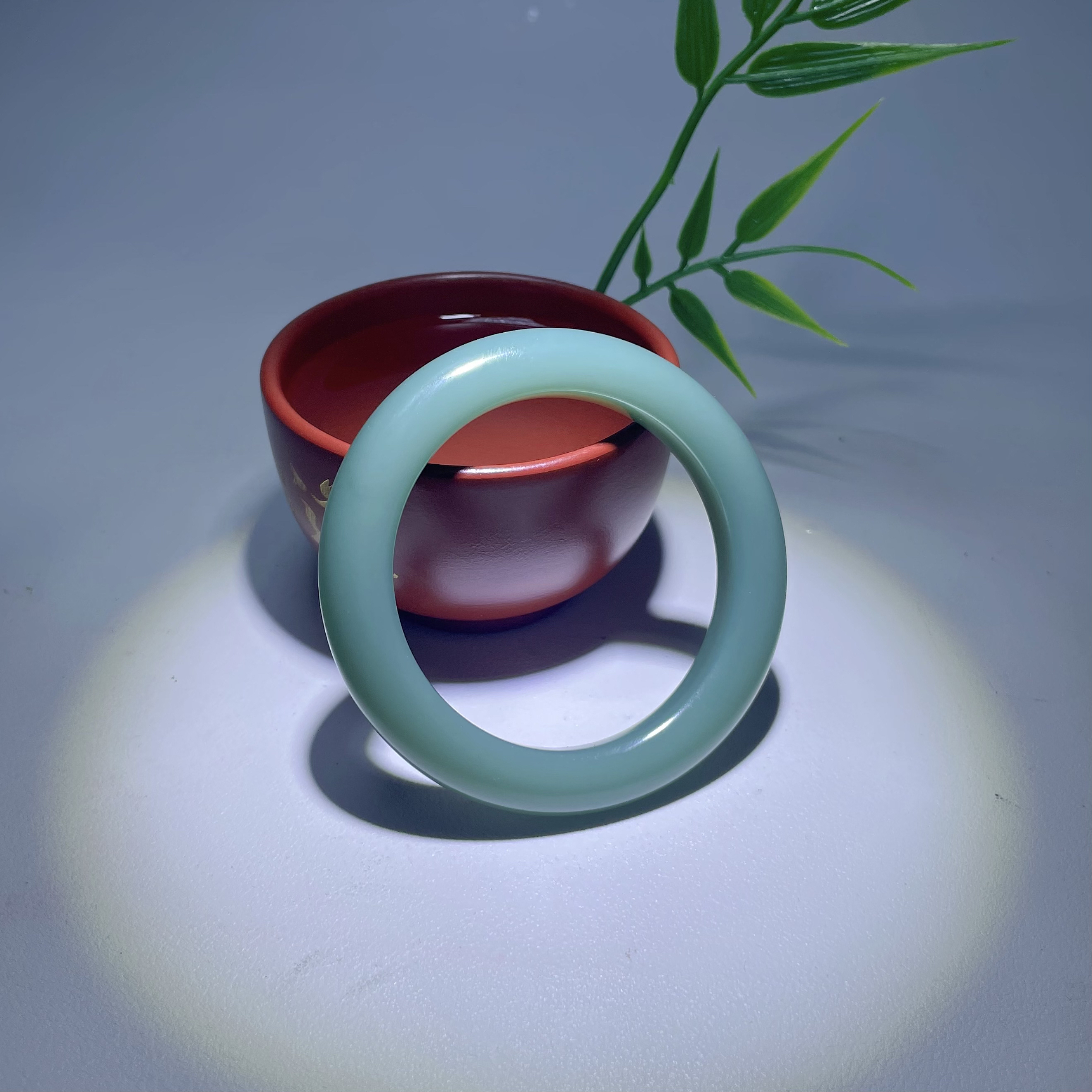 新疆和田玉籽料沙枣青蓝调手镯 尺寸52*10*11*51克