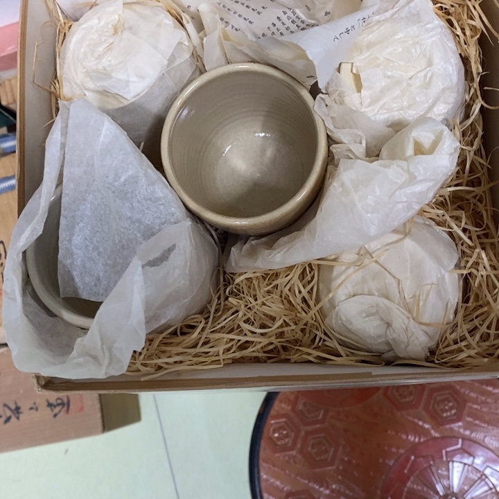 瓷片，哈哈哈哈哈哈哈