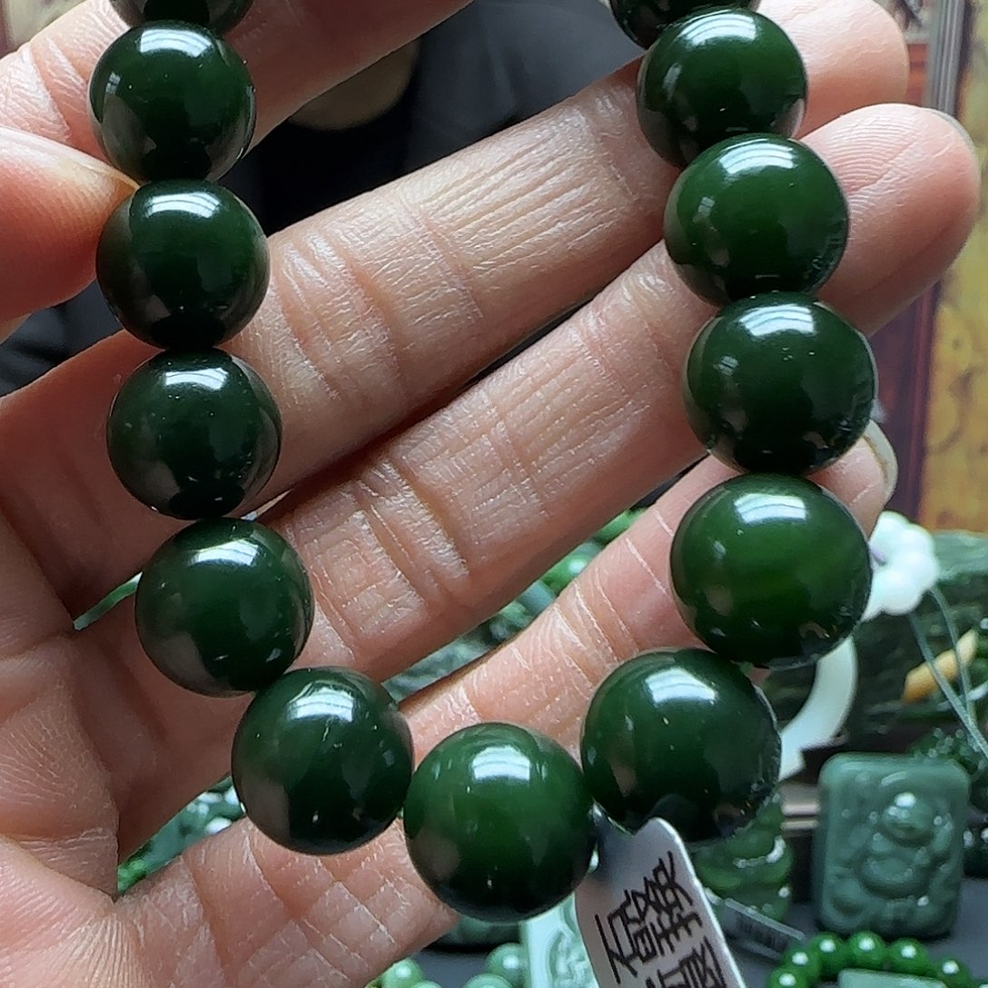 和田玉未镶嵌手串