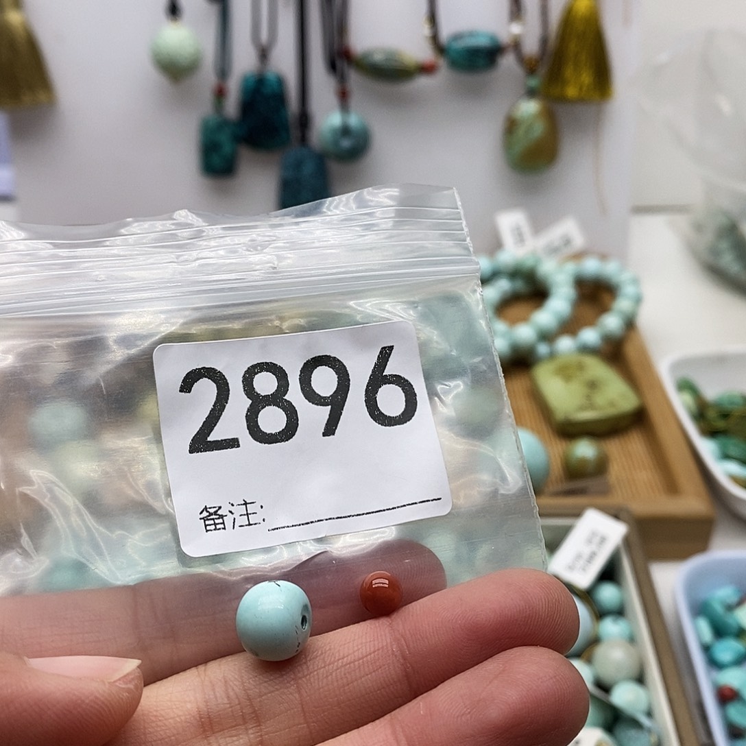 南红玛瑙未镶嵌颈饰