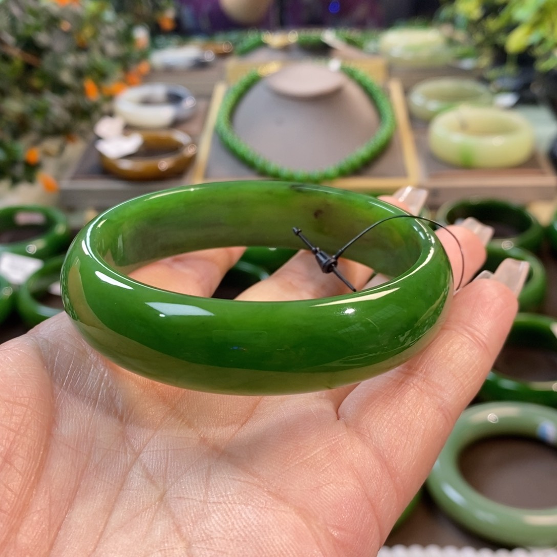 和田玉（碧玉）手镯未镶嵌