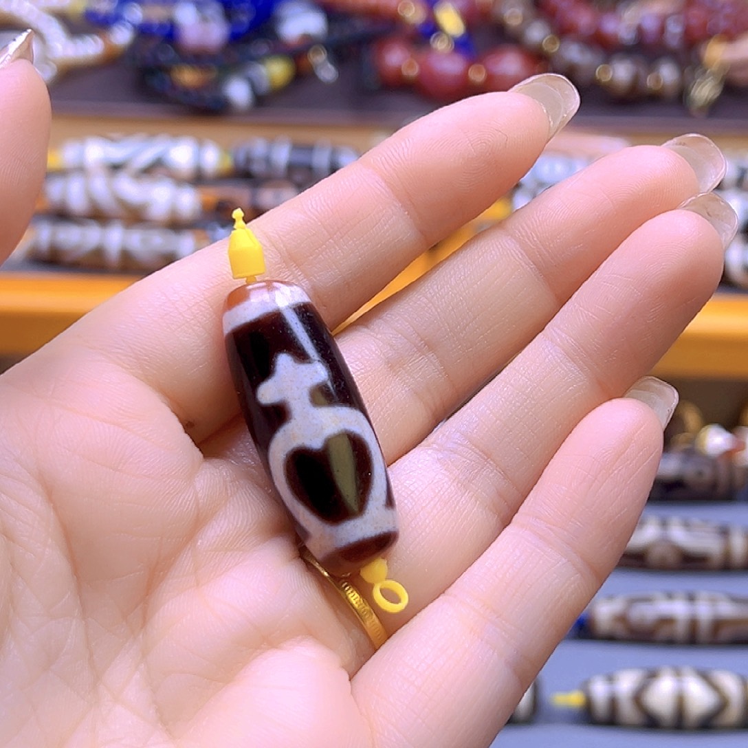 旺****玛瑙/玉髓未镶嵌颈饰