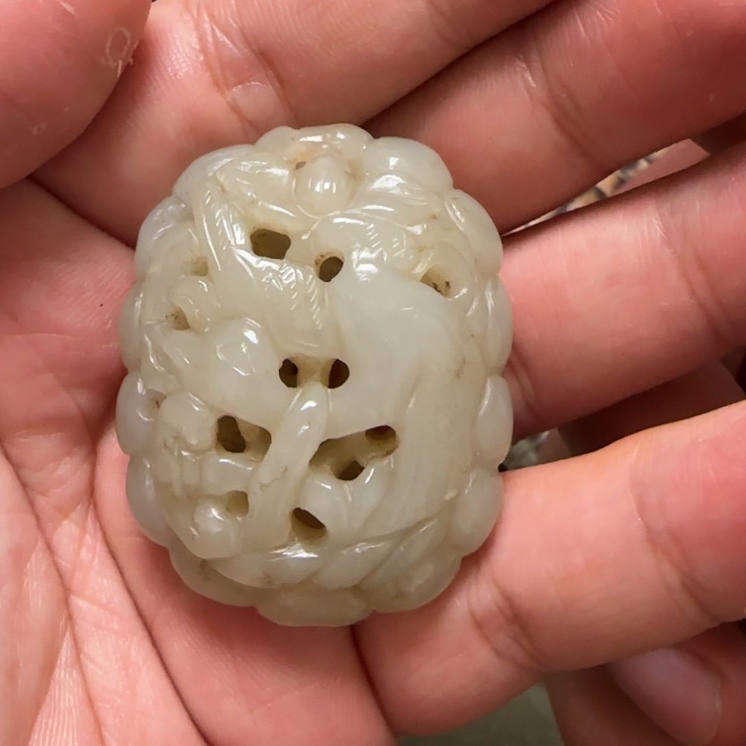 和田玉未镶嵌挂件大****〉