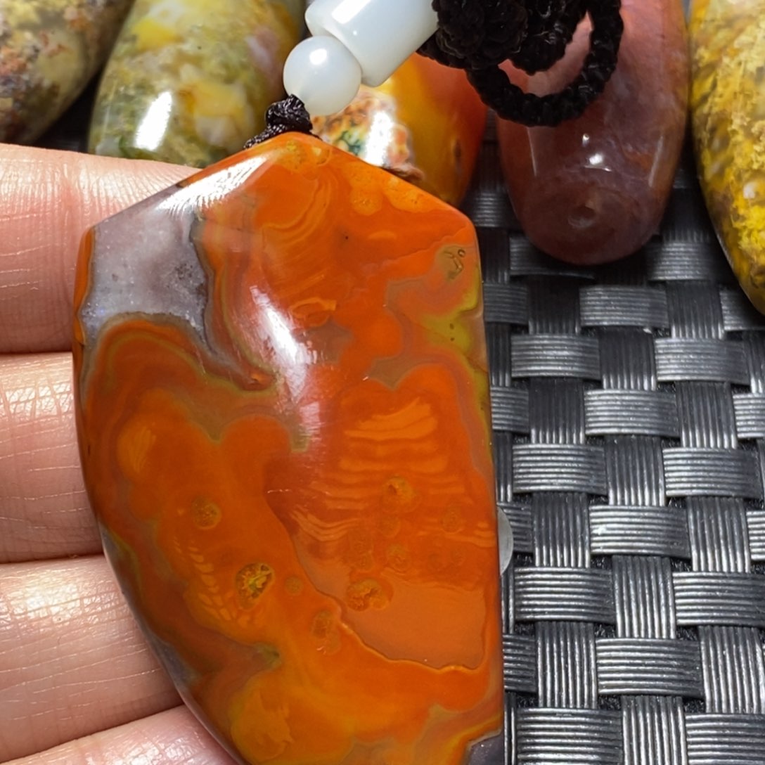 玛瑙/玉髓颈饰未镶嵌