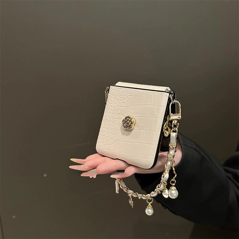 白色链条适用华为手机网红同款数码配件女款可爱防摔爱心斜挎通用