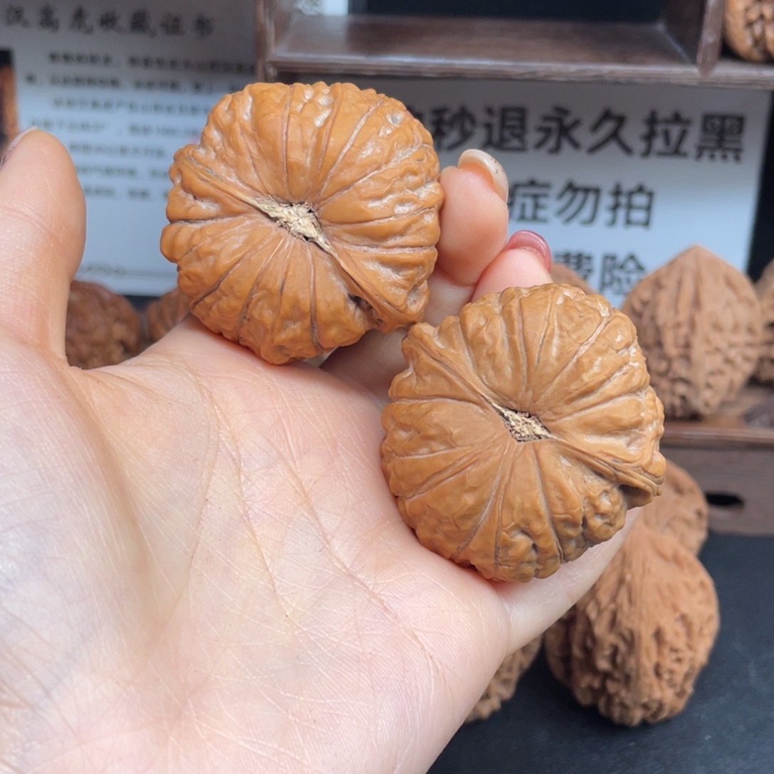 大***喵吊坠文玩核桃南瓜墩44尺