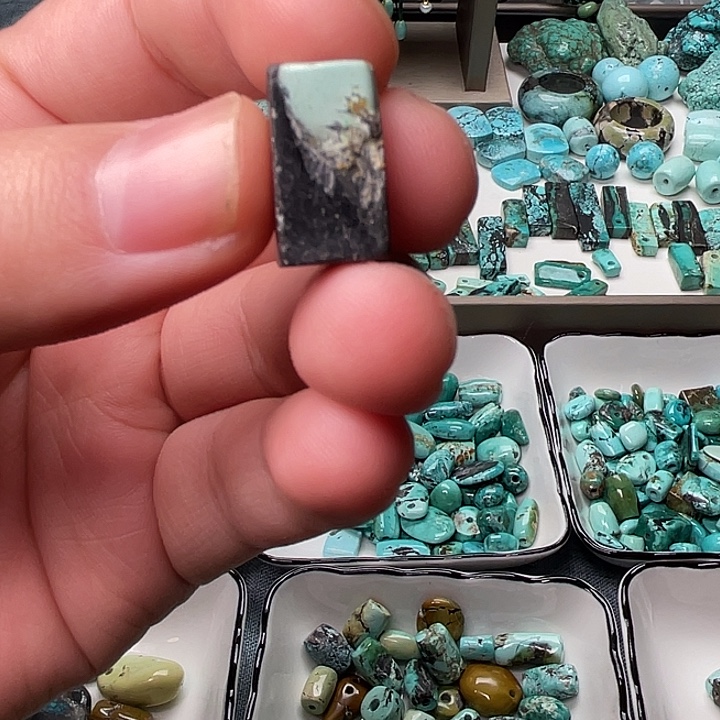 绿松石未镶嵌吊坠