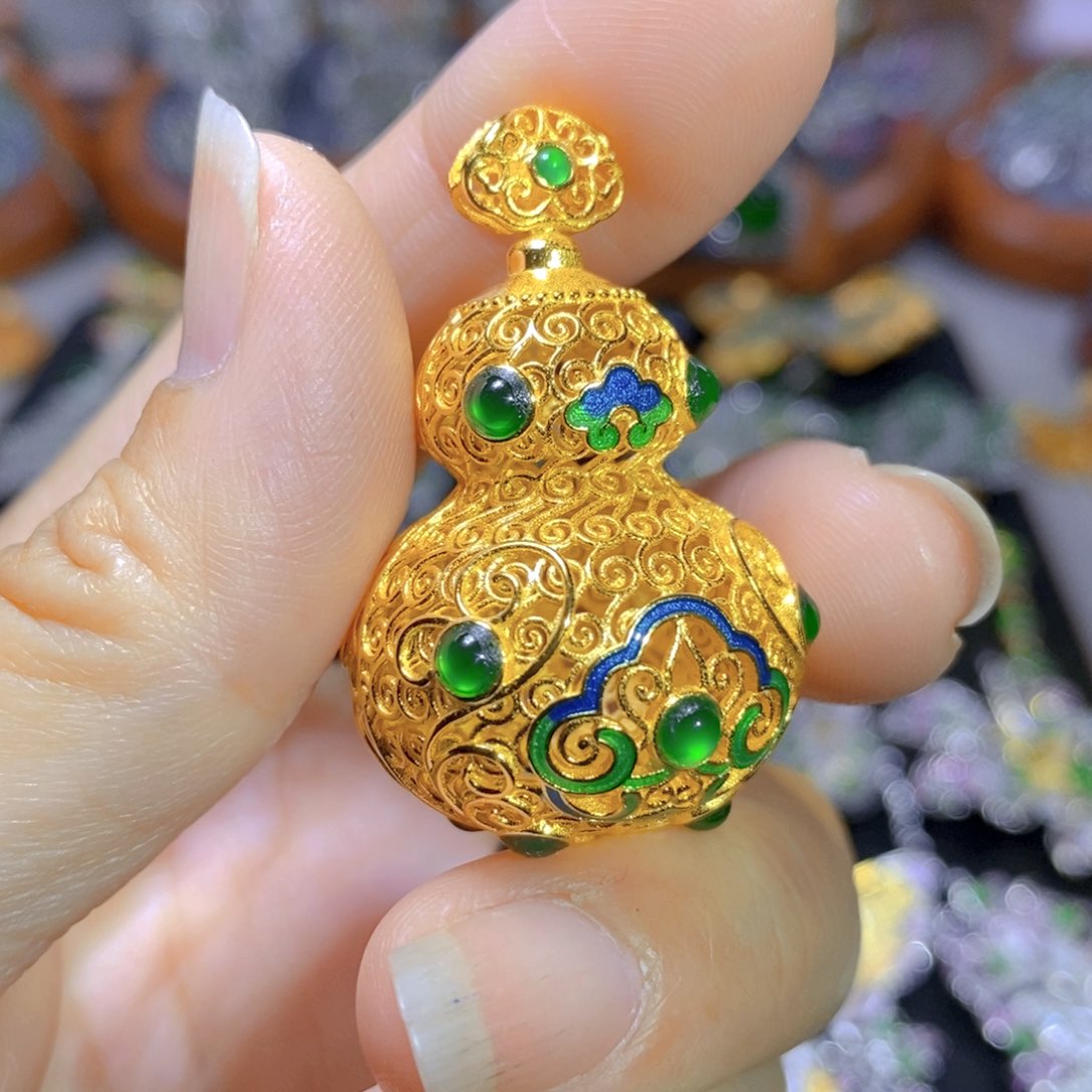 翡翠颈饰银S925镶嵌天然翡翠