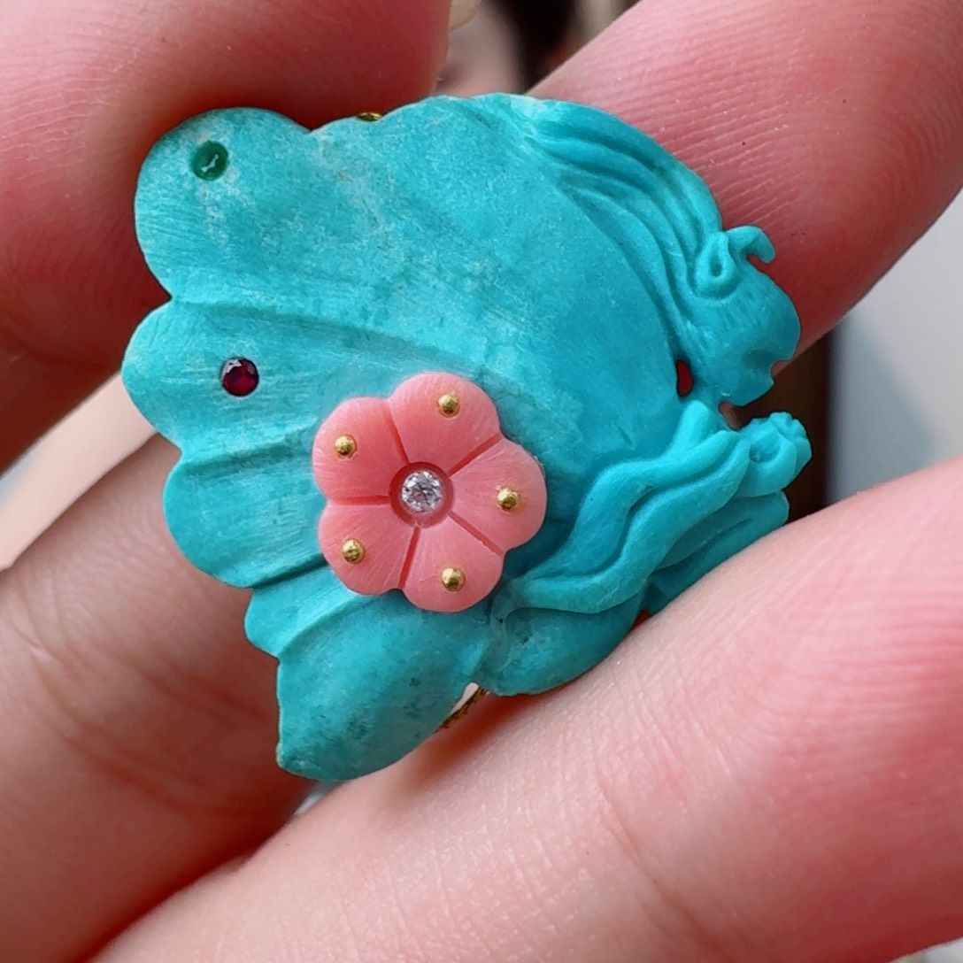 绿松石未镶嵌挂件